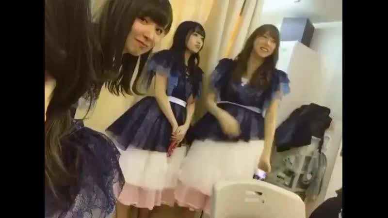 光速こちゃる。 в твиттере «盗撮したら盗撮されるの巻🍓💦 #向井地美音 #茂木忍 #武藤十夢 #akb48 #もぎおん #プロの犯行 » твиттер