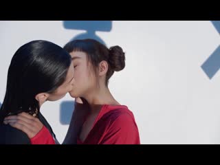 Bella Hadid And Lil Miquela Get Surreal｜calvin Klein