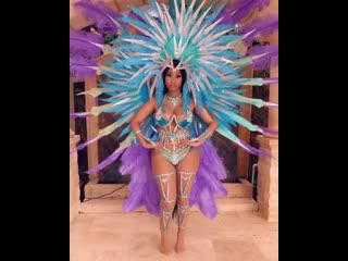 Nicki minaj готова к карнавалу в родном тринидаде