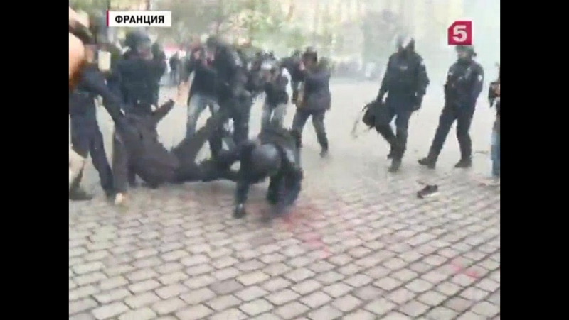 Во франции митинги против трудовой реформы собрали рекордное количество участников