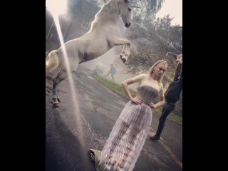 Sophie turner @ bazaaruk with queen @ sophiet