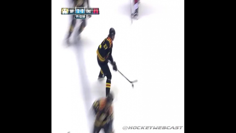 Brynäs 18 year old defenseman lucas carlsson scored a beauty vs örebro in the shl today