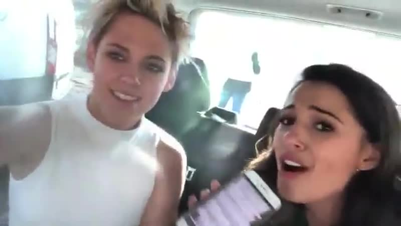 Kristen and naomi scott on the "charlie's angels" set