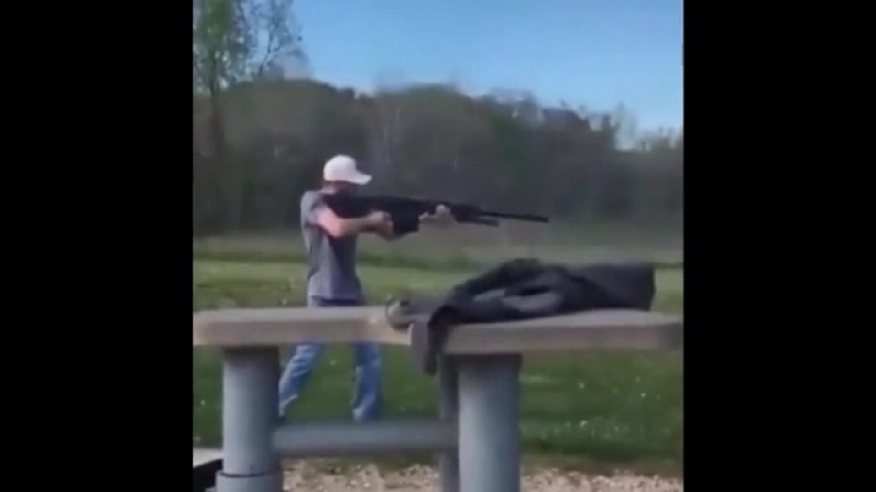 Мощная винтоа, сбоку лучше не стоять