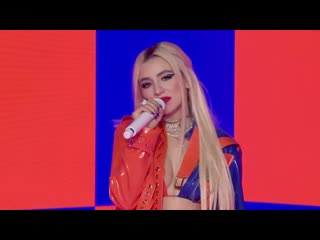 Ava max sweet but psycho (live @ pepsi / triller)