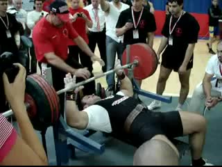 Denis cyplenkov 270 (595) raw bench press