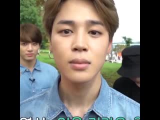 This closeup puffy eyes, small nose, thick lips he is a doll the most beautiful man i cant