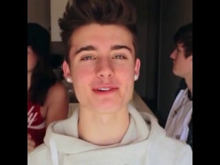 Weekly chris just having fun😂w/ crawford collins, karizma collins