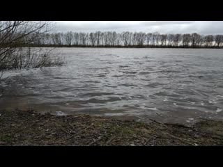 Снимаю течение реки во время вело прогулки