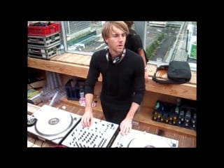 Richie hawtin playing cowbell best minimal track ever