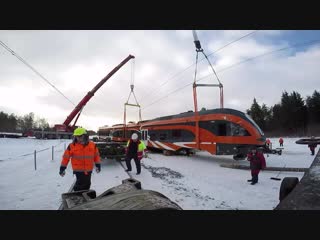 Подъём штадлера после крушения 2 lifting of stadler train after an accident 2