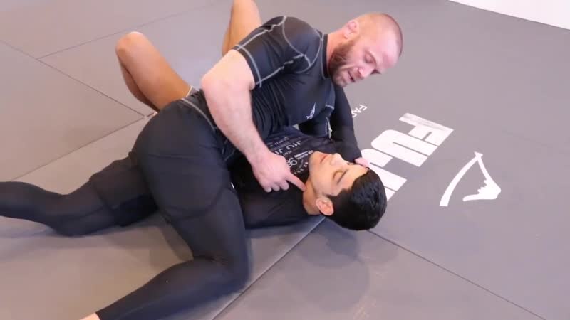 Josh hinger hingertine underhook to one arm side control guillotine