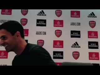 Video mikel arteta leaves his post match press conference after being asked about pierre emerick aubameyang’s new haircut