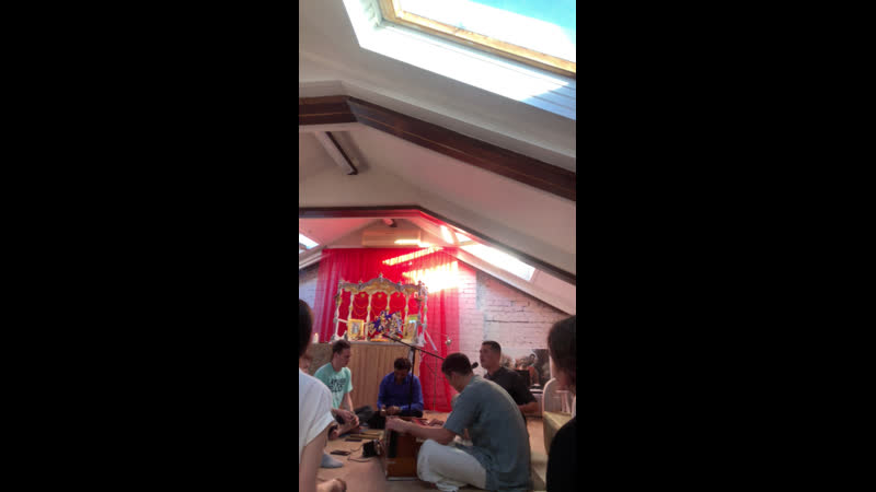 Live kirtan vrindavan mellows