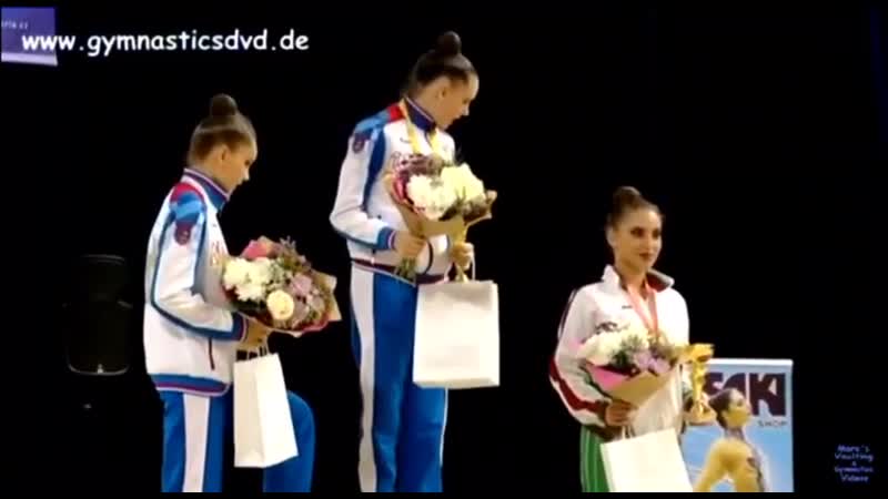 В брно на этапе гран при российских гимнасток наградили под гимн ссср