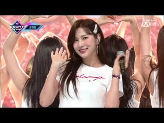 Oh hayoung don`t make me laugh @ m! countdown 190905
