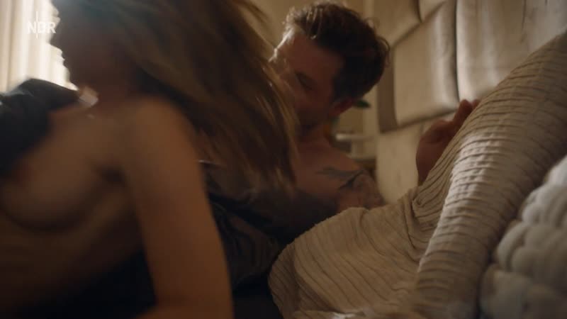 Штефани штаппенбек / stefanie stappenbeck retoure ( 2022 )