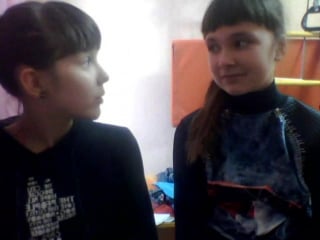 Пришла к лучшей подруге лере )