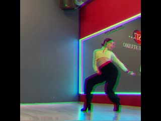 Лиза свиридова high heels s17