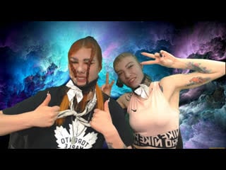 Поем в чулках xd