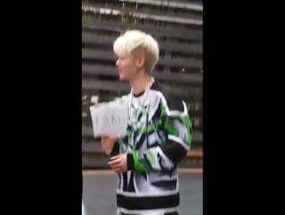 160830 26 (masc) @ before the show