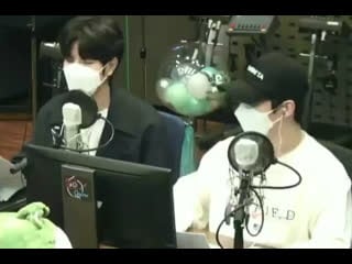 210310 day6 kiss the radio