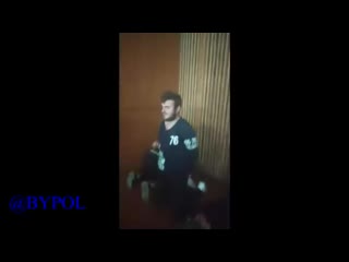 "лижи палку почки две, а жизнь одна" в сеть слили видео на котором полицаи режима лукашенко/путина пытают и унижают беларусов