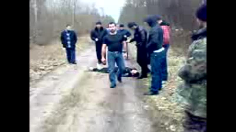 Чеченец пиздит скинов!
