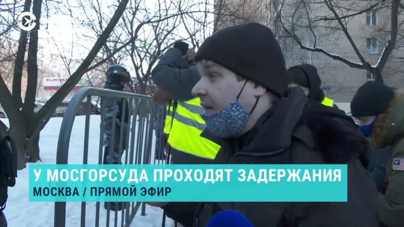 Адвоката не пускают в суд