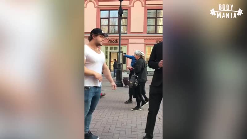 Edwarda bila поймал и пробил за пранки