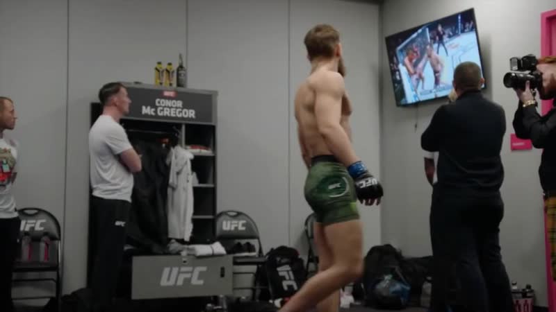 Conor mcgregor in the locker room before fighting khabib and after