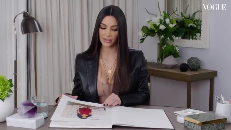 Ким кардашьян комментирует фото своих самых знаменитых образов | vogue россия
