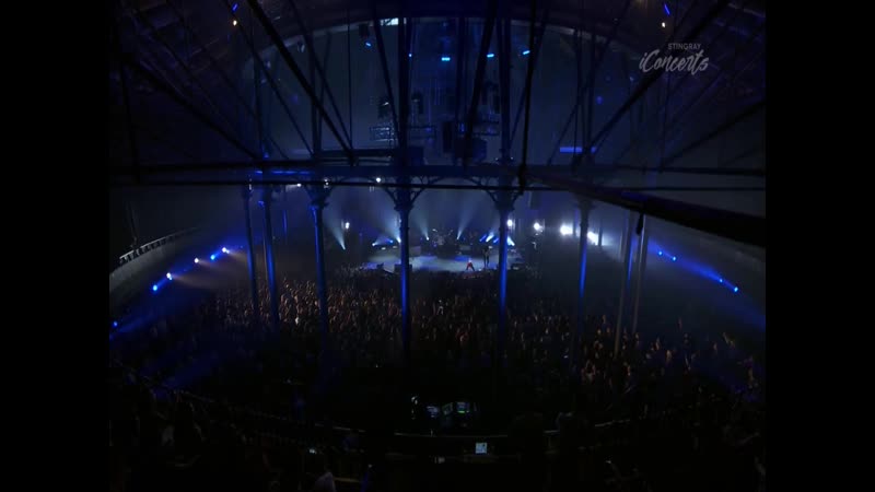 Paramore live at the itunes festival 2013