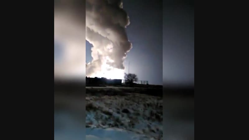 В астраханской области на полигоне упала и взорвалась ракета комплекса с 300