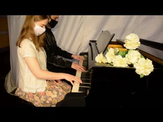 02 shrine maiden old world (4 hands )