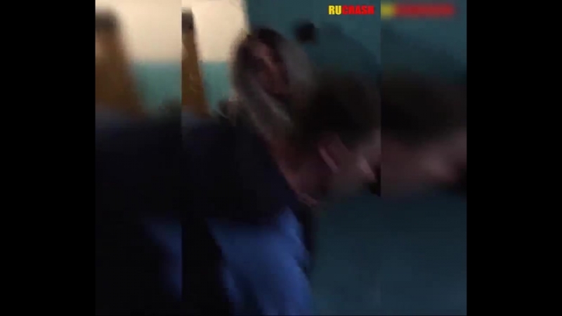 Чел и тупые дефки