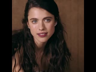 Julia butters & margaret qualley golden globe awards 2020!