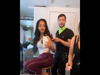 Натти на съемках клипа "toca toca"