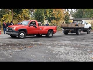 Semi vs dually tug o war daisy dukes truck show