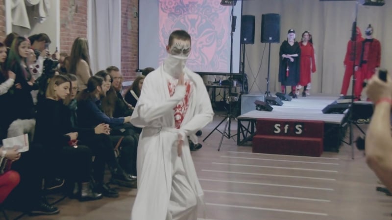 Street fashion show 2018 / дизайнер тата коллекция chntwn, asian street style