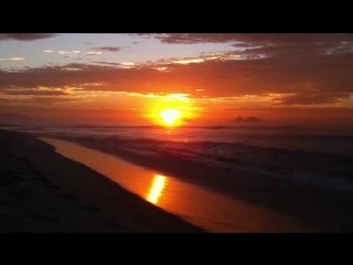 Beautiful sunrise in rio de janeiro in barra da tijuca, brazil