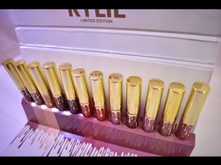 Набор жидких матовых помад kylie limited edition