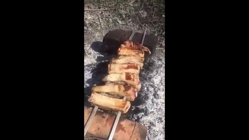 Жарим шашлычок)