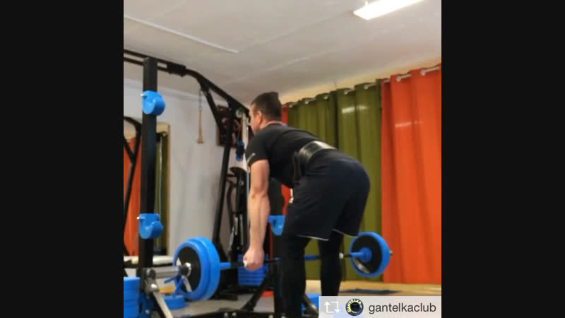 Тренироа спины тяга штанги к поясу