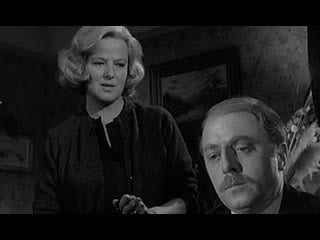 Seance on a wet afternoon (1964)