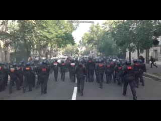 Yellow vests call for national protest in paris amid coronavirus measures