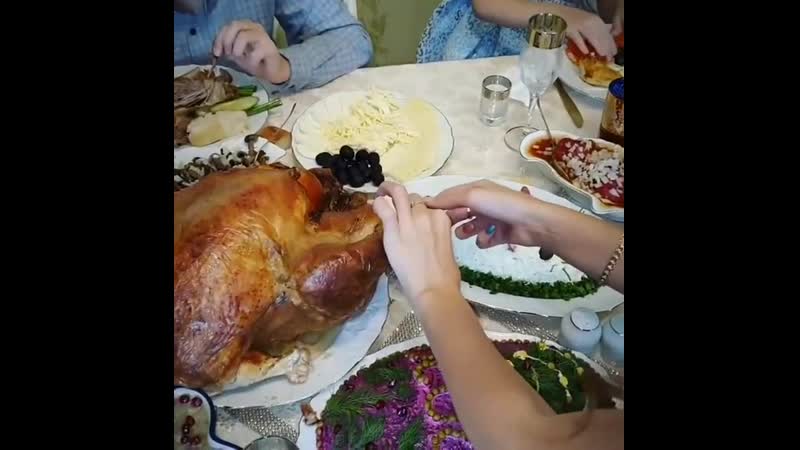 Индейка запечённая целиком в духое (рецепт в описании)