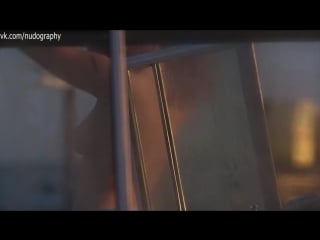 Синди кроуфорд (cindy crawford) топлес в фильме "честная игра" (fair game, 1995, эндрю сайпс)