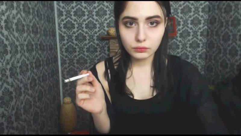 Орыс жаңа үйленген секс Қысқа көйлек пен қара колготки киген әдемі қыздардың суреттері