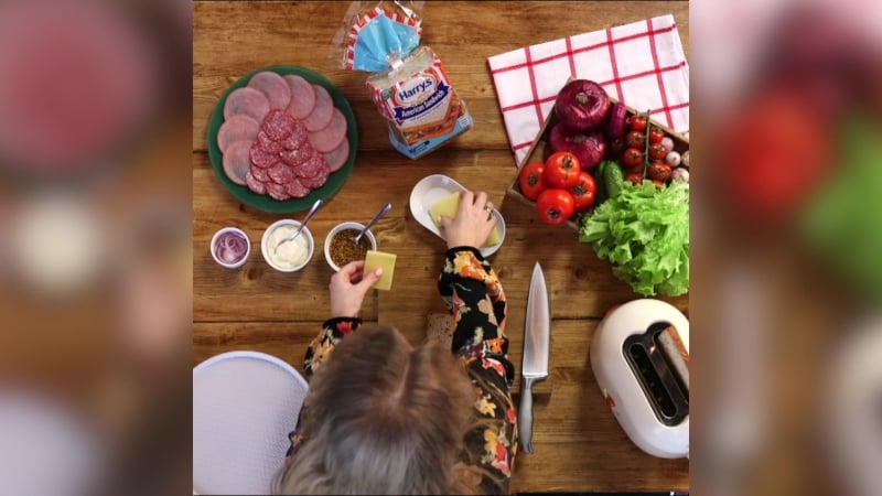 Угощение для голодного мужа за 1 минуту!